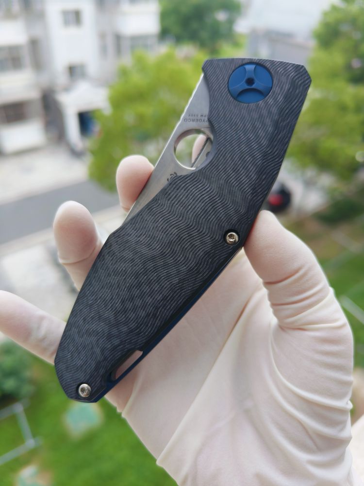 Spyderco C235CFTIP CPM-S90V钢 碳纤维+钛柄 3800