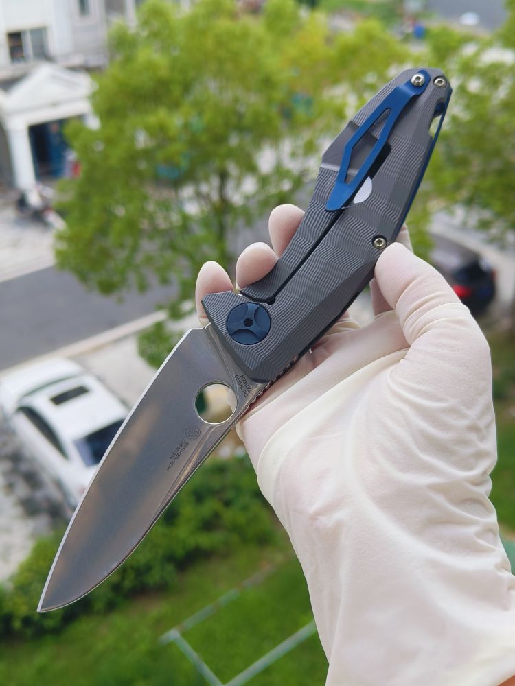 Spyderco C235CFTIP CPM-S90V钢 碳纤维+钛柄 3800