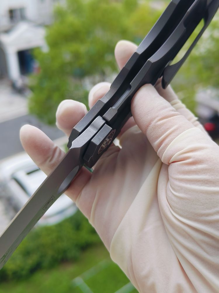 Spyderco C260TIP CPM-20CV钢 钛柄 3280