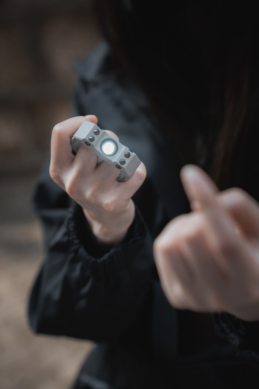 ML02 多用途 EDC 战术手电筒 铝合金 黑色 468
