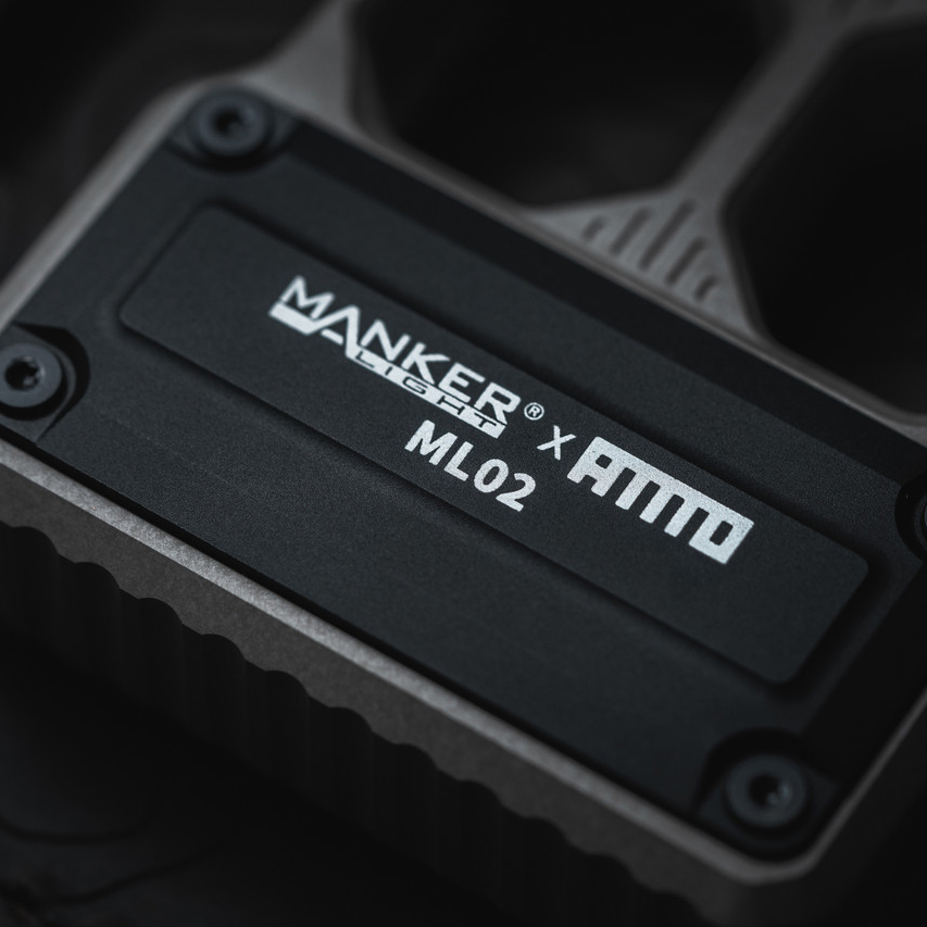 ML02 多用途 EDC 战术手电筒 铝合金 黑色 468