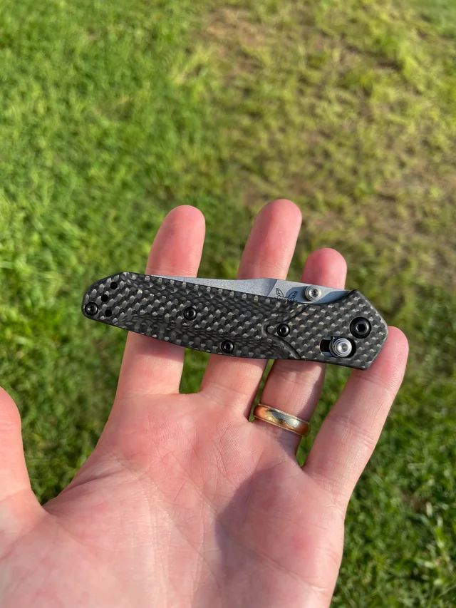 Benchmade Mini Osborne CPM-S90V钢 碳纤维柄 945-2 黑色 2380