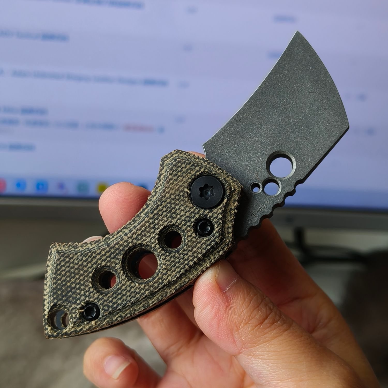 Kochtool WharHawk AEB-L钢 米卡塔柄 无锁 OD绿色 1560