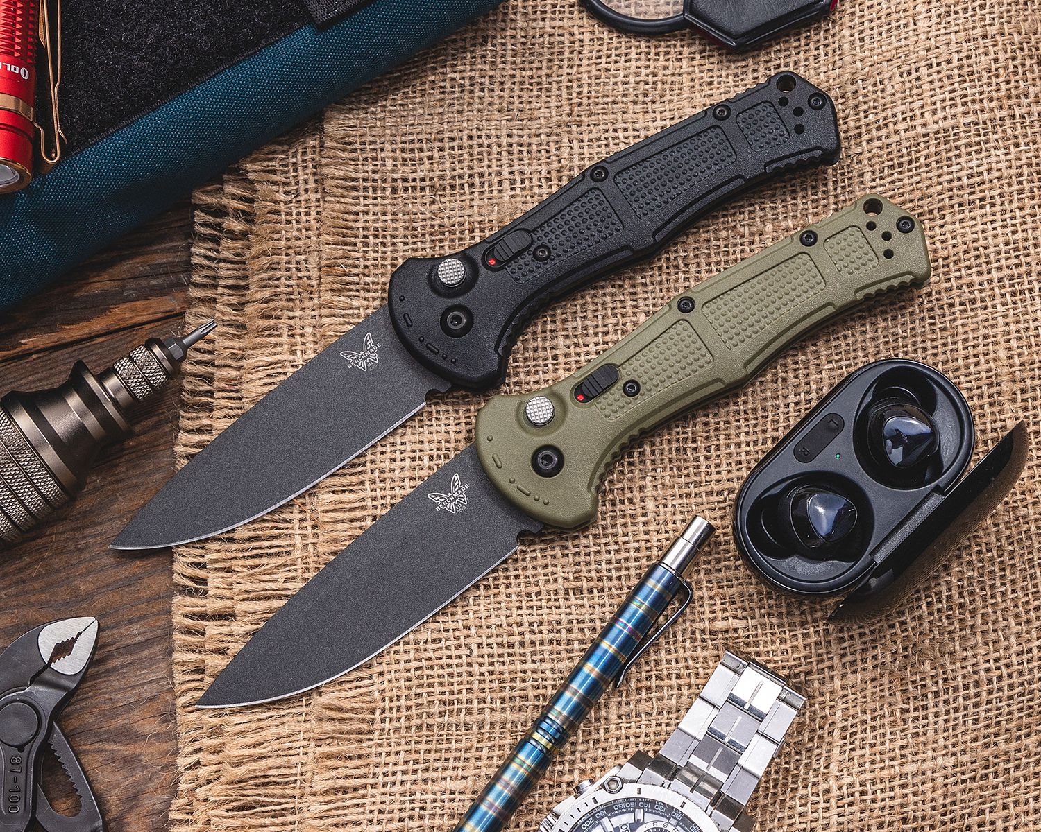 Benchmade Claymore AUTO CPM-D2钢 Grivory尼龙柄 9070BK 黑色 1820
