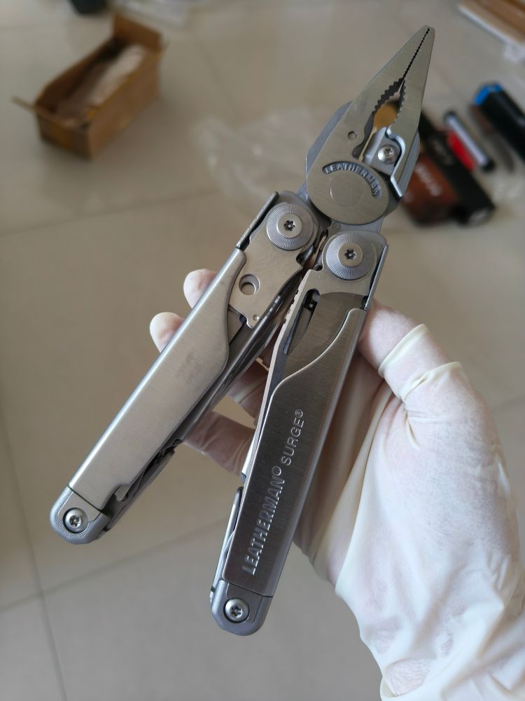 【已出】Leatherman Surge 莱泽曼海啸多功能组合工具钳 银色 599