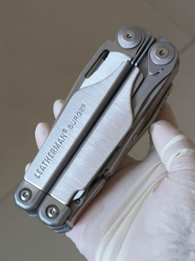 【已出】Leatherman Surge 莱泽曼海啸多功能组合工具钳 银色 599