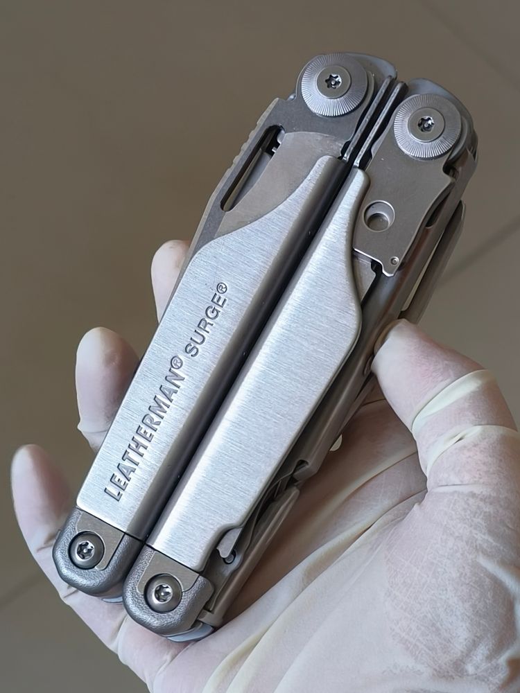 【已出】Leatherman Surge 莱泽曼海啸多功能组合工具钳 银色 599