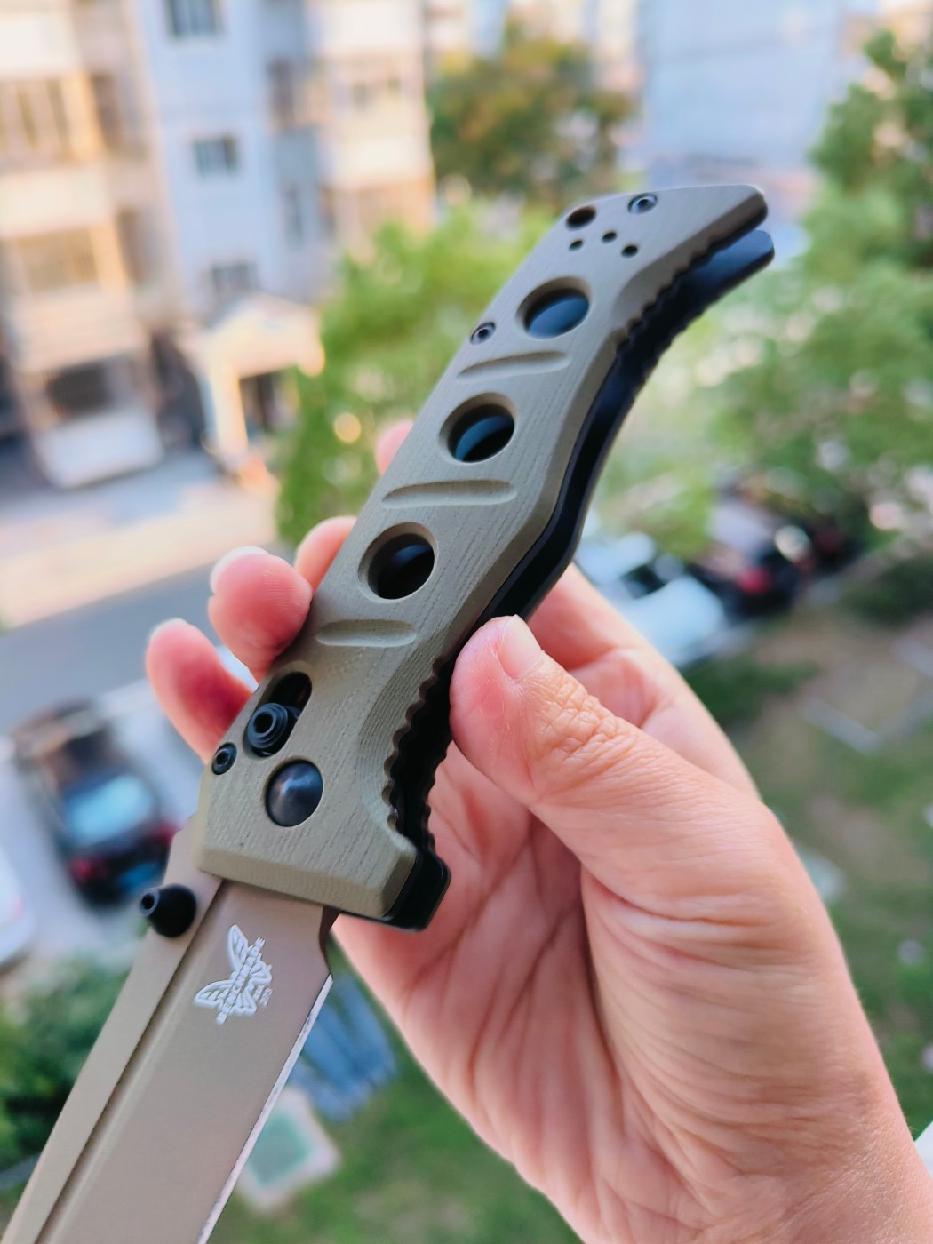 Benchamde Shane Sibert Mini Adamas CruWear钢 G10柄 273FE-2 沙色 2030