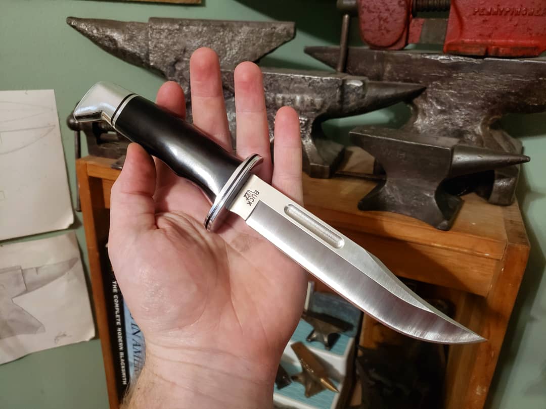 Buck Knives 0119BKS-B 420HC钢 黑色酚醛树脂手柄 带铝制护手和柄头 皮鞘 660