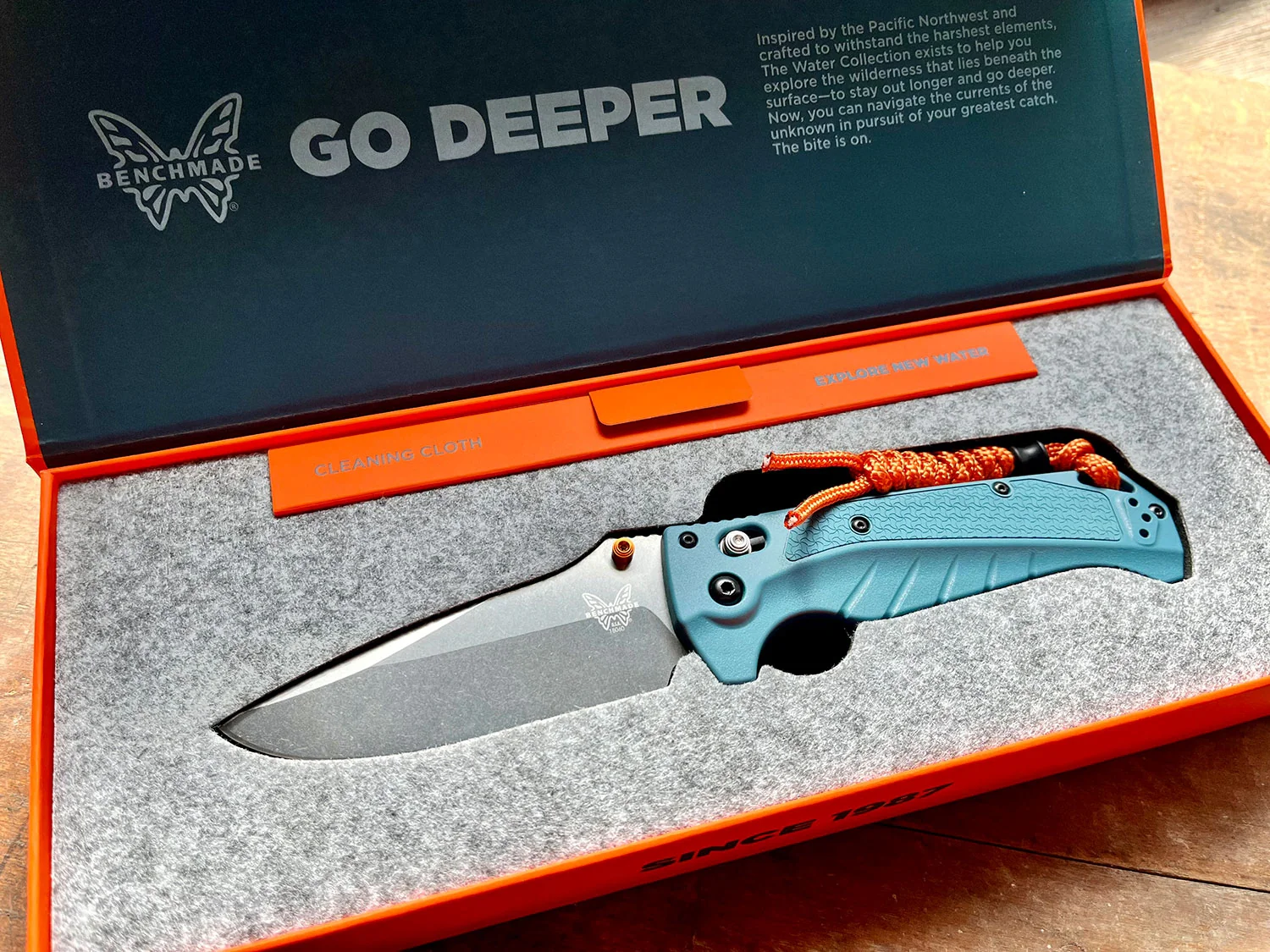 Benchmade Water Adira CPM-MagnaCut钢 Grivory手柄 18060 深蓝色 1650