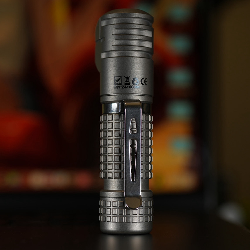 Mankerlight E03H III 漫客钛合金拐角强光小手电筒 468