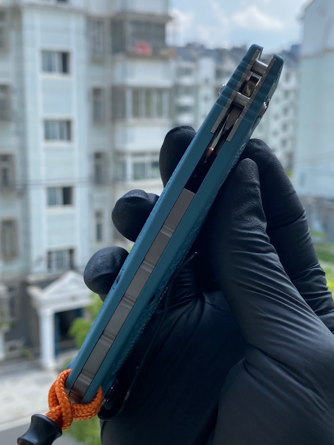 Benchmade Water Adira CPM-MagnaCut钢 Grivory手柄 18060 深蓝色 1650