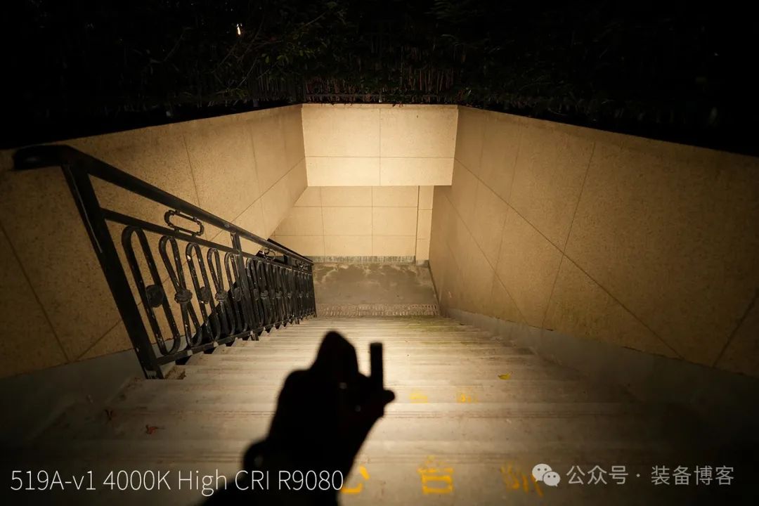 Mankerlight E02 III Ti - 钛金属日常携带手电筒