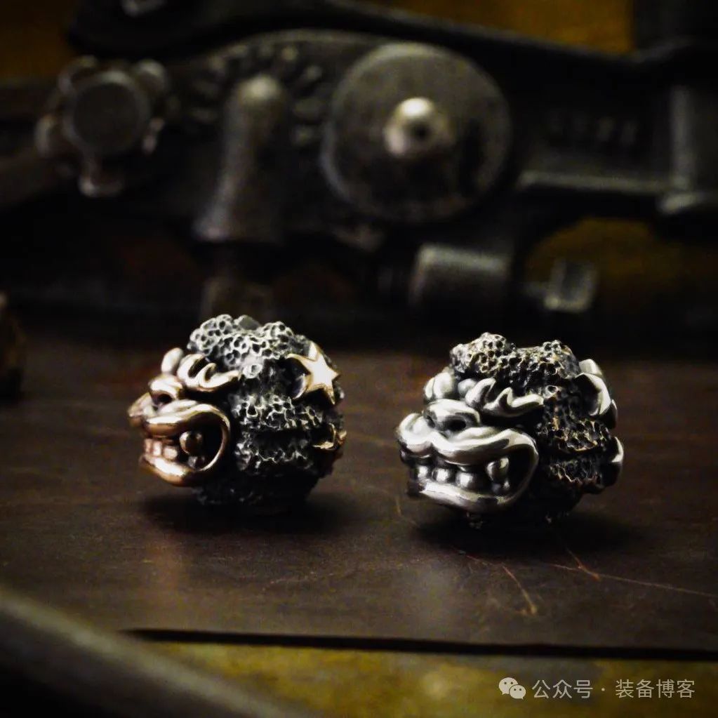 Phase Objects 俄罗斯过去式刀坠：刀具的专属配饰 - 装备博客