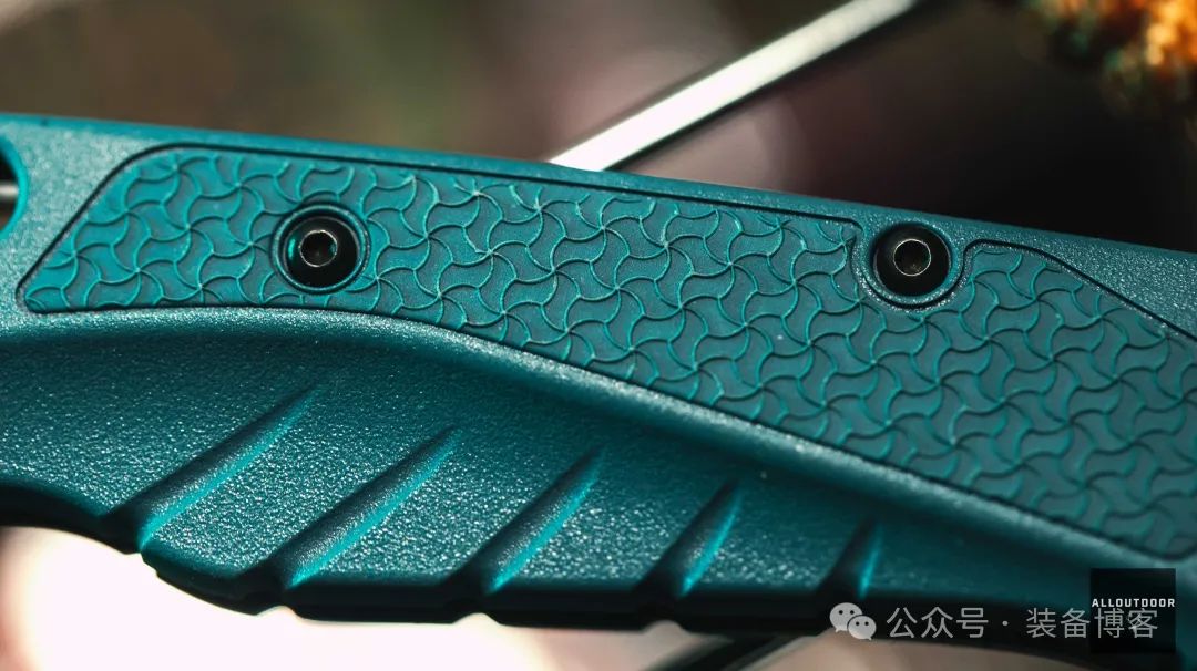 Benchmade Mini Adira - 水系列