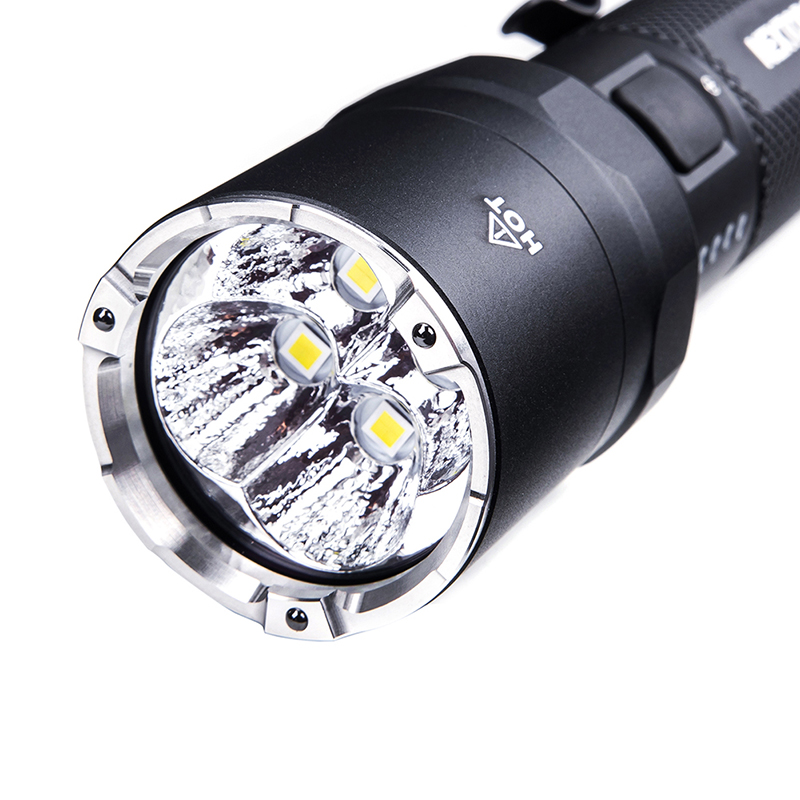 NEXTORCH P91 纳丽德高亮战术勤务手电筒 568