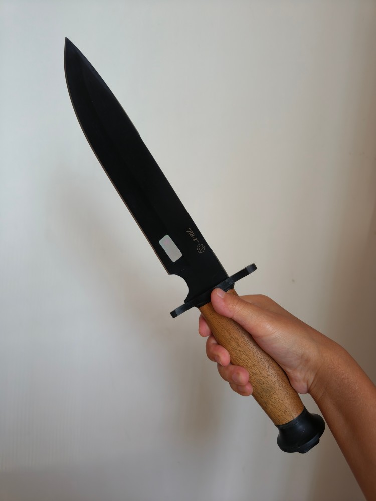 【寄售】Kizlyar Knives Z160钢 胡桃木柄 俄罗斯基兹利亚尔 1500