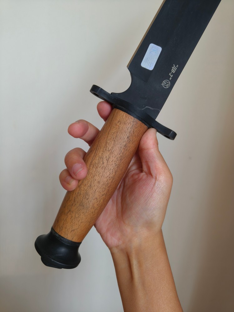 【寄售】Kizlyar Knives Z160钢 胡桃木柄 俄罗斯基兹利亚尔 1500