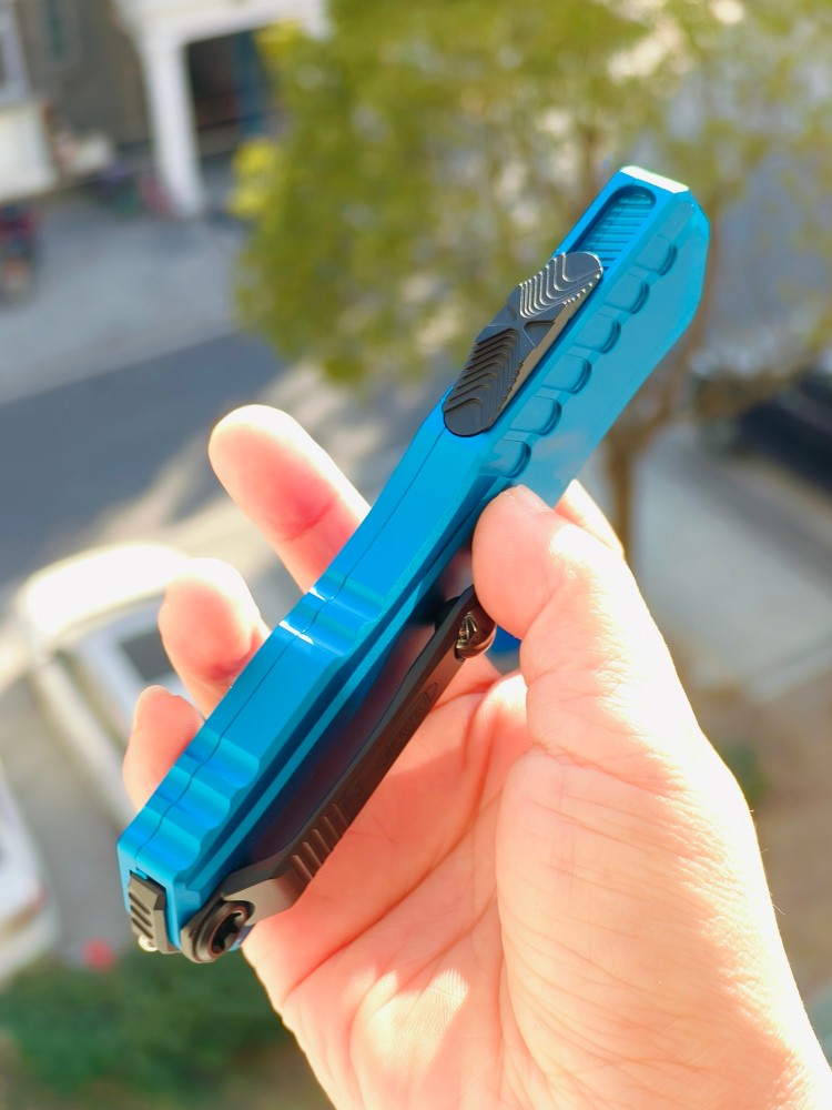 🔥 Microtech 1242-1BL 蓝色 3480