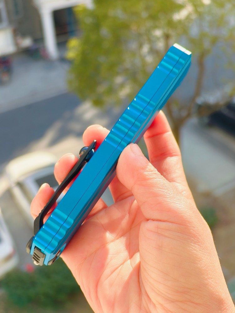 🔥 Microtech 1242-1BL 蓝色 3480