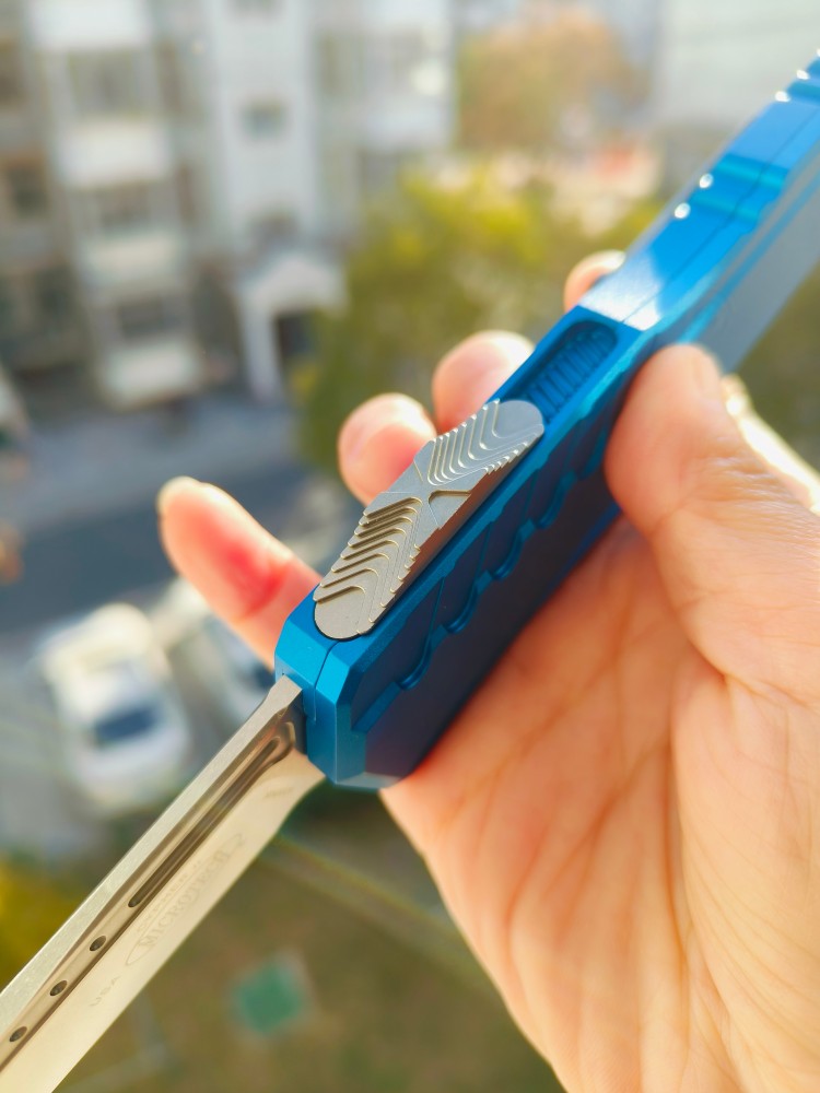 🔥 Microtech 1241-10BL 蓝色 3200