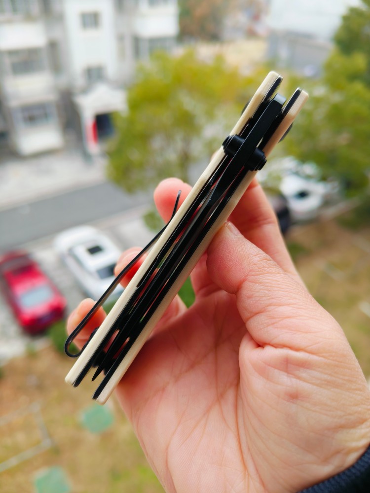 Tenable Fermi  14C28N钢  G10手柄  T1122A1