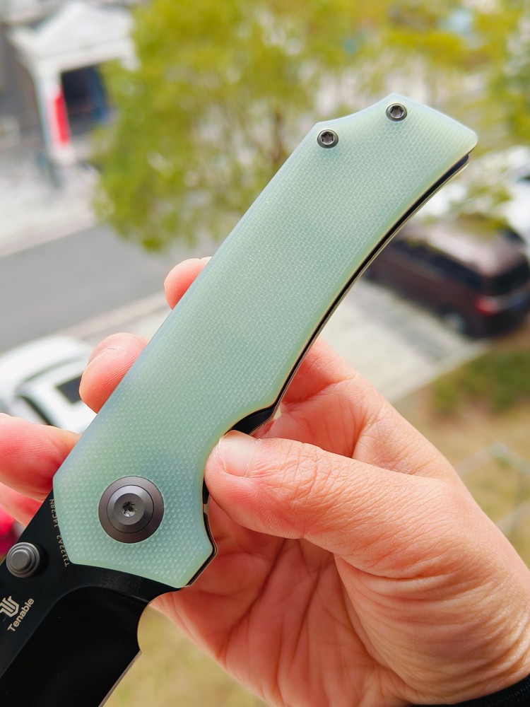 Tenable Fermi  14C28N钢  G10手柄  T1122A2
