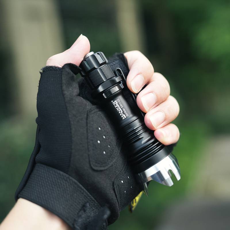 🤝Mankerlight Striker Mini多功能远射战术EDC强光小手电筒 黑色 含电池 369