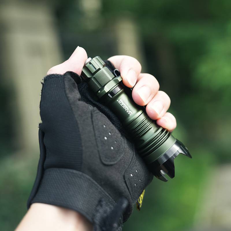 🤝Mankerlight Striker Mini多功能远射战术EDC强光小手电筒 军绿色 含电池 369
