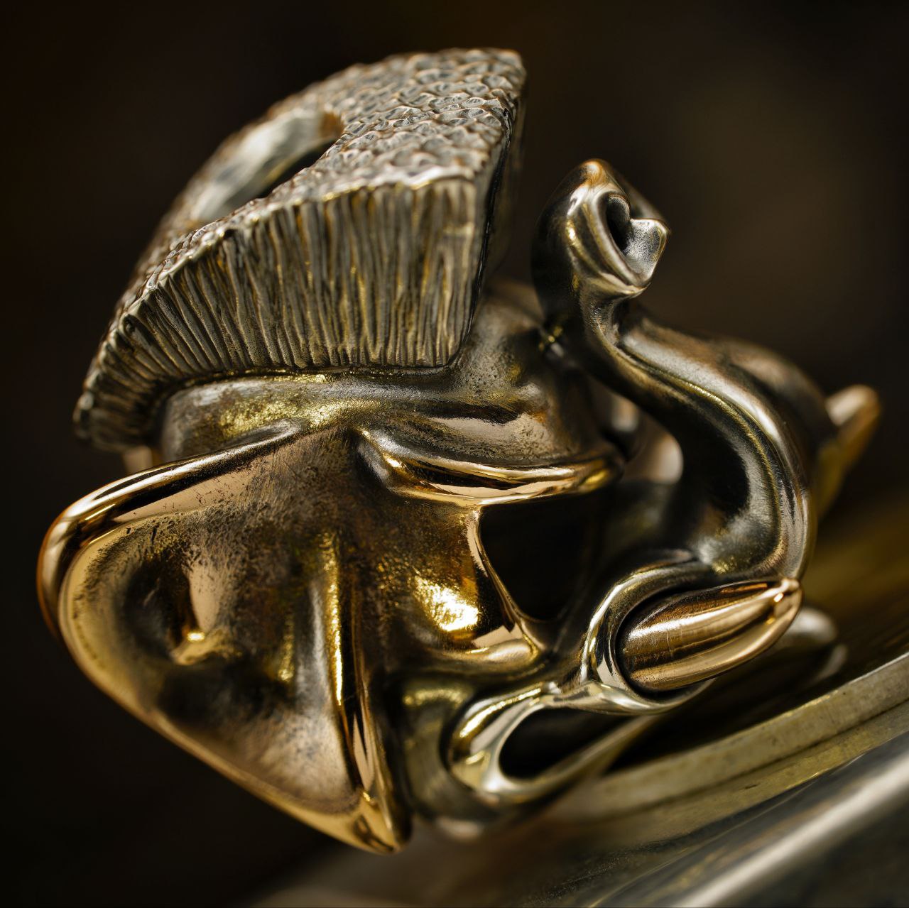 Cpprhd Metal Work Wild elephant Bead 俄罗斯铜斑蛇野象刀坠
