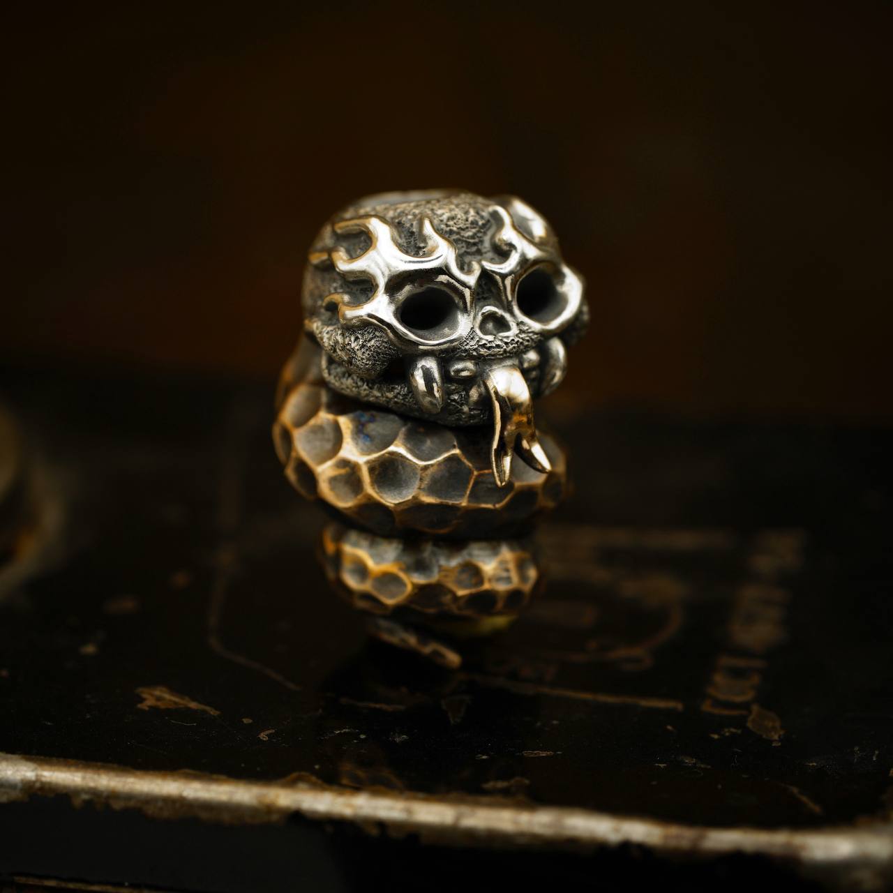 Phase Objects Snake Bead 俄罗斯过去式蛇年限量版刀坠吊坠 1980