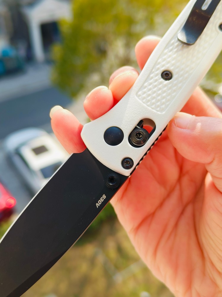 【已出】Benchmade 533Bk-1 S30V钢 尼龙柄 白色 800