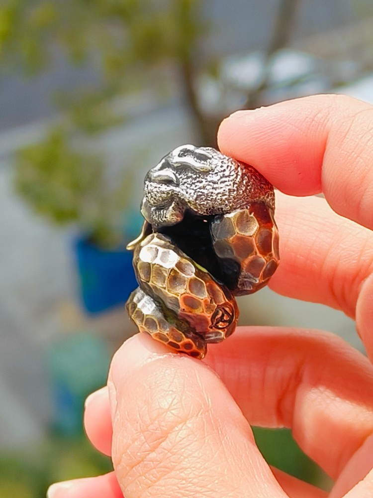 Phase Objects Snake Bead 俄罗斯过去式蛇年限量版刀坠吊坠 1980