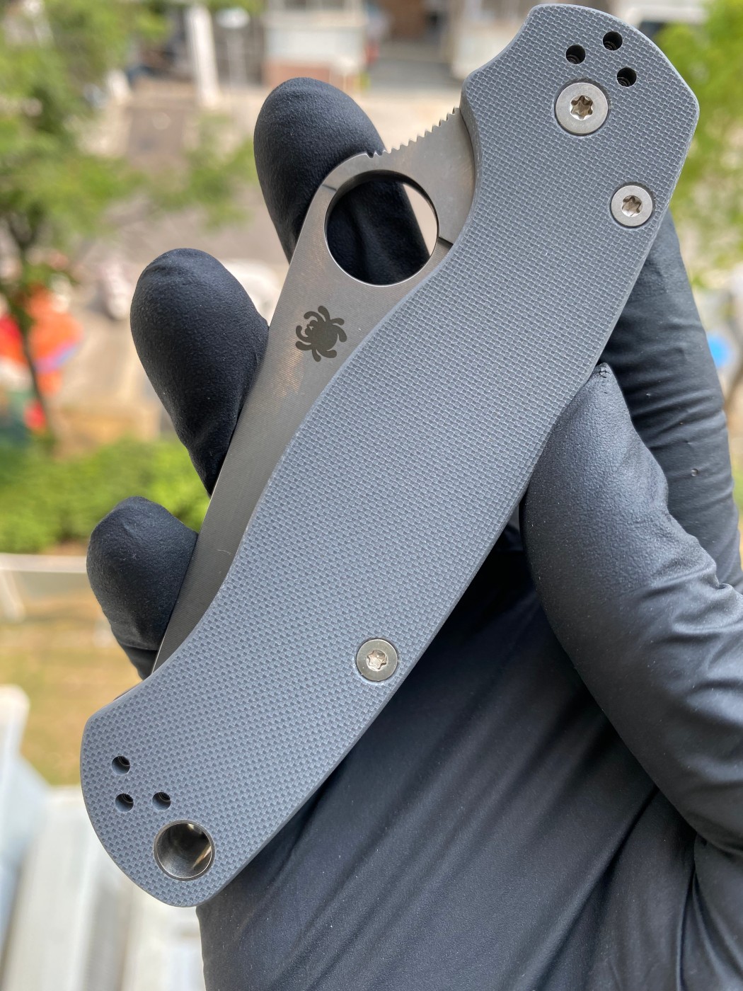 Spyderco  C81GPDGY2  Maxamet®钢   G-10手柄   深灰色  1800