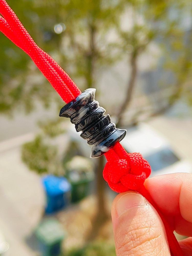 SSD工作室 黑白树脂刀坠