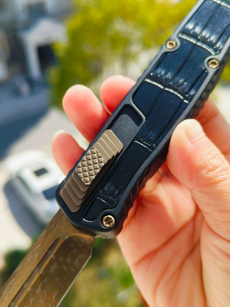 【寄售】Heretic Knives 异教徒 定制版 限量版 大马士革钢 铝+鳄鱼皮 OTF 黑色 9000