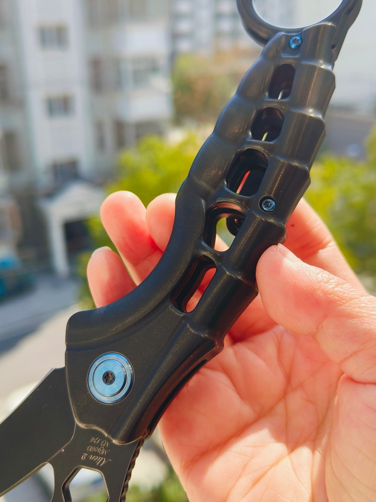 【售完】Rike Knives 瑞克 N690钢 钛柄 750
