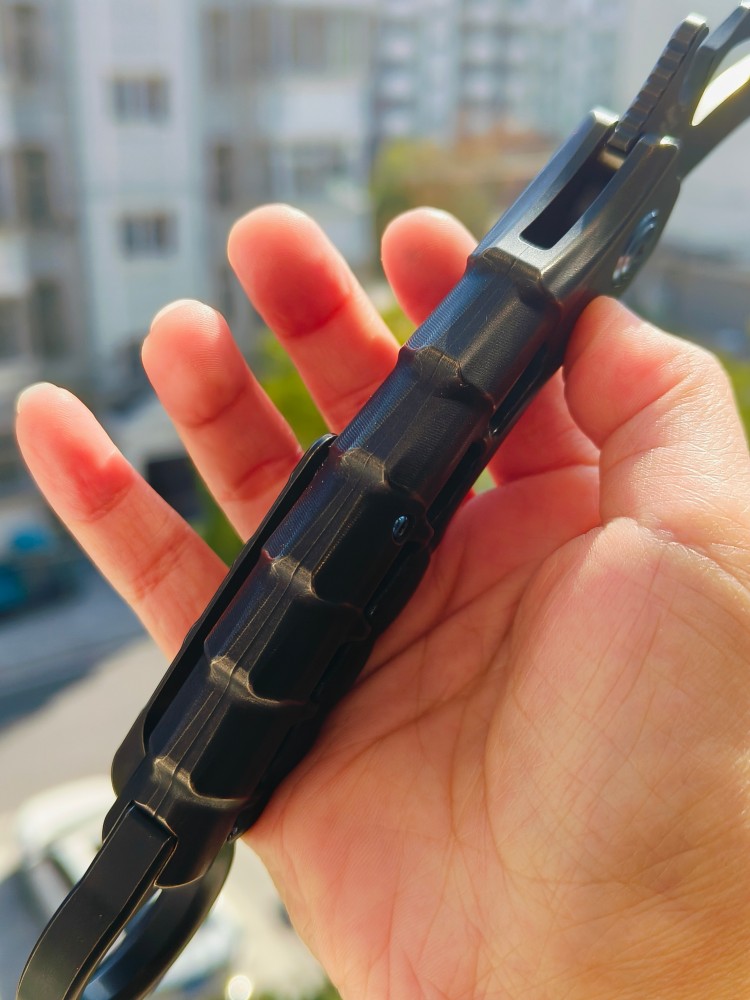【售完】Rike Knives 瑞克 N690钢 钛柄 750