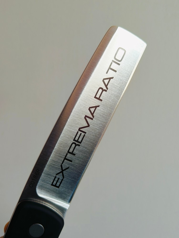 【寄售】极端武力 T-RAZOR SATIN N690钢 铝合金 980