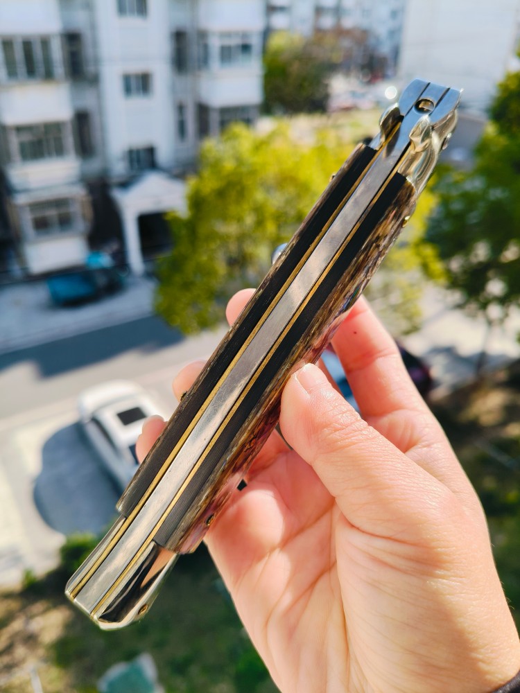 【售完】Latama Cutlery Walt 意大利黑手党经典自动侧跳 440C钢 鲍鱼柄 手工作品 2000