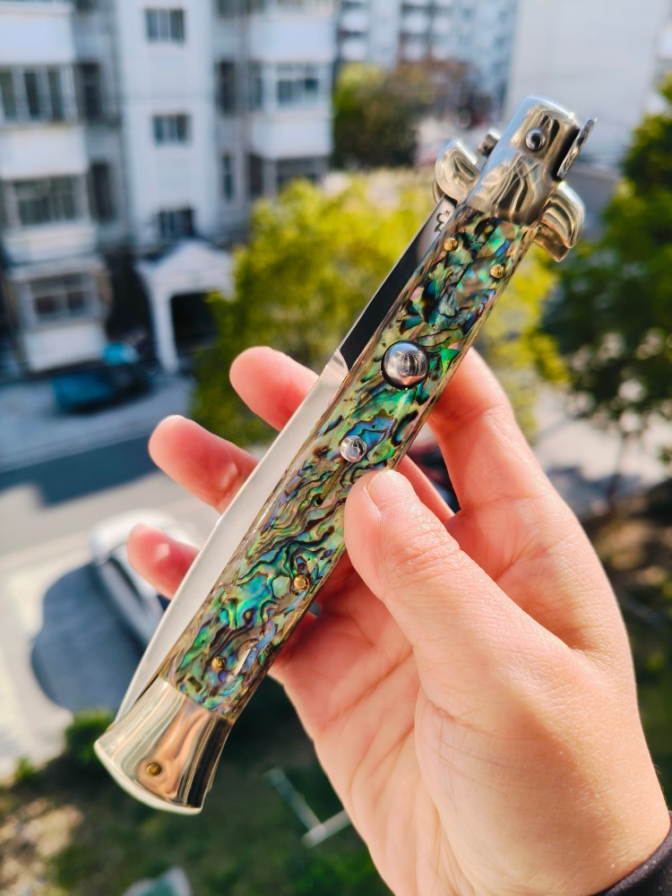【售完】Latama Cutlery Walt 意大利黑手党经典自动侧跳 440C钢 鲍鱼柄 手工作品 2000