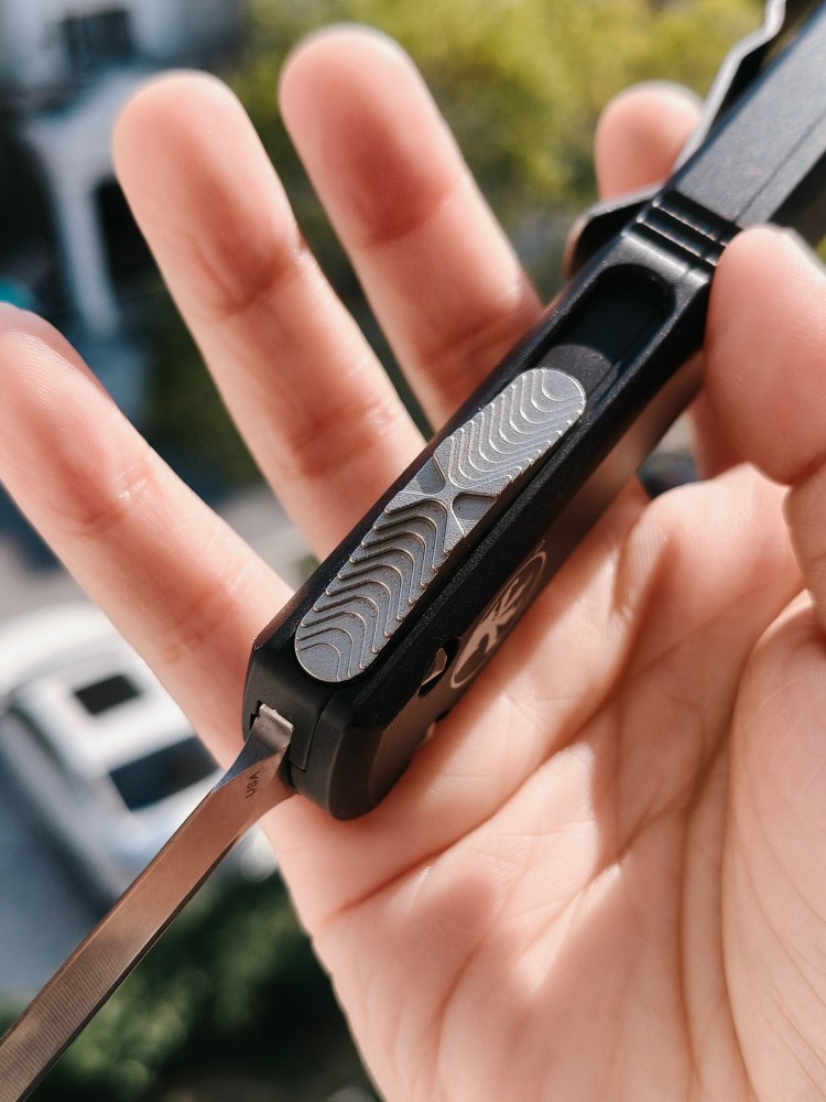 【售完】Microtech 122-10 Ultratech D/E CTS-204P钢 铝合金柄 黑色 1800