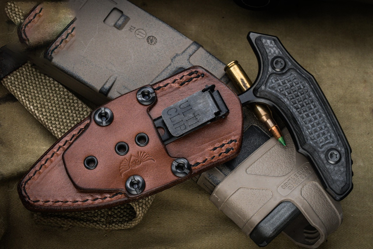 Marfione Custom/Bastinelli M390钢 碳纤维手柄 MCK-HYP-DLC 黑色 23500