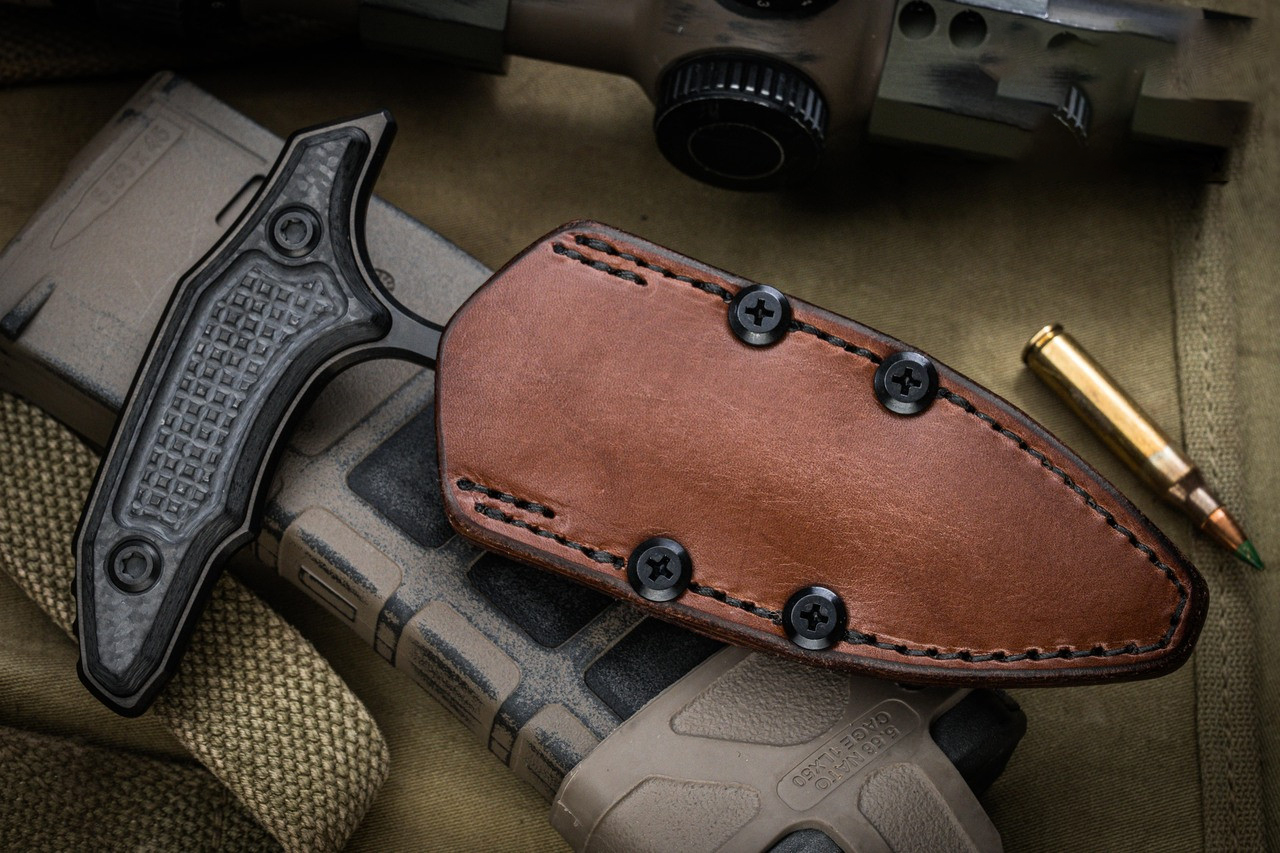 Marfione Custom/Bastinelli M390钢 碳纤维手柄 MCK-HYP-DLC 黑色 23500