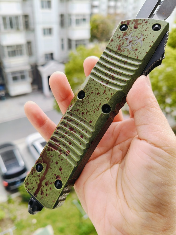 【寄售】Microtech Combat Troodon D/E Outbreak Standard Deep Engraved Signature Series 142-1OBDS 绿色 6800