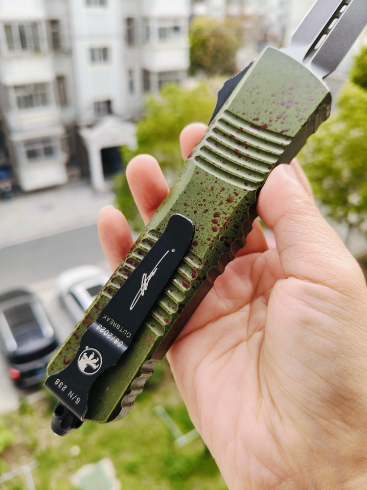 【寄售】Microtech Combat Troodon D/E Outbreak Standard Deep Engraved Signature Series 142-1OBDS 绿色 6800