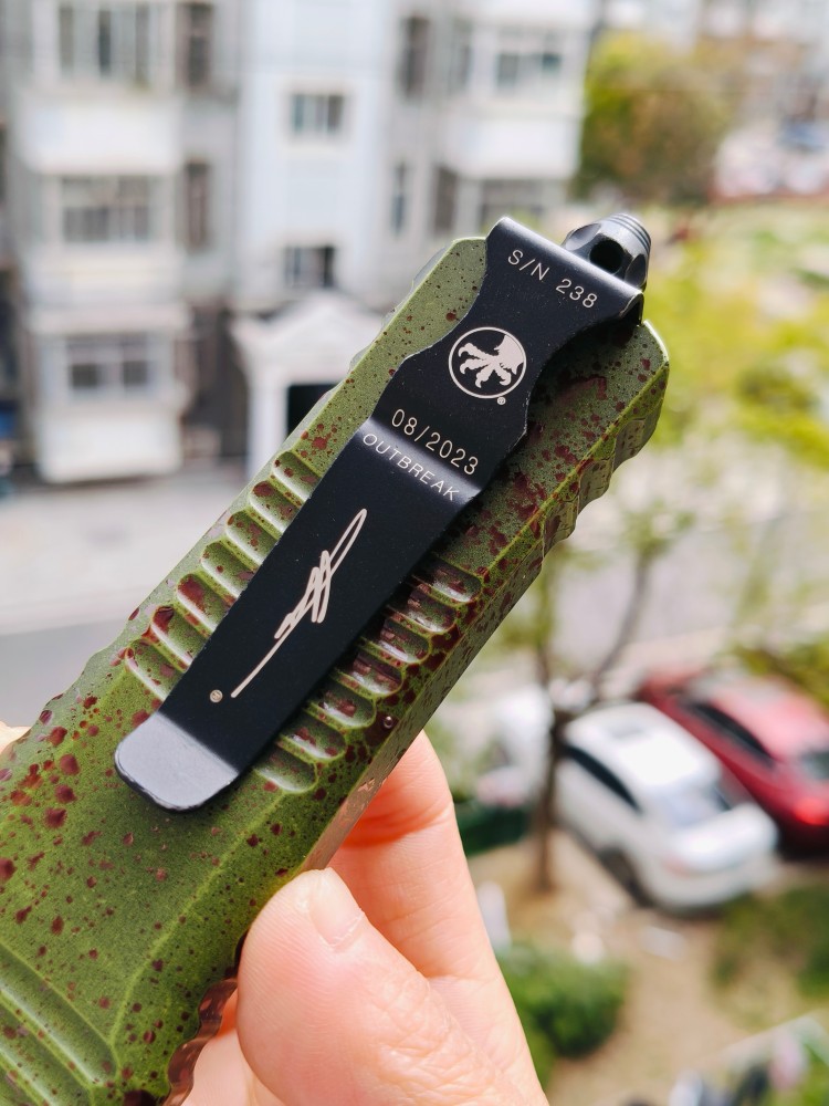 【寄售】Microtech Combat Troodon D/E Outbreak Standard Deep Engraved Signature Series 142-1OBDS 绿色 6800