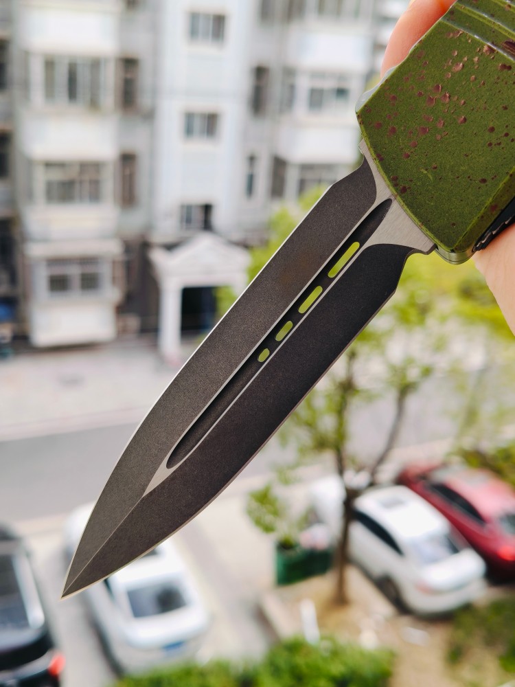 【寄售】Microtech Combat Troodon D/E Outbreak Standard Deep Engraved Signature Series 142-1OBDS 绿色 6800