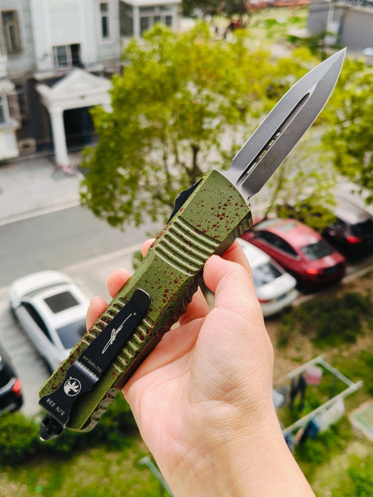 【寄售】Microtech Combat Troodon D/E Outbreak Standard Deep Engraved Signature Series 142-1OBDS 绿色 6800