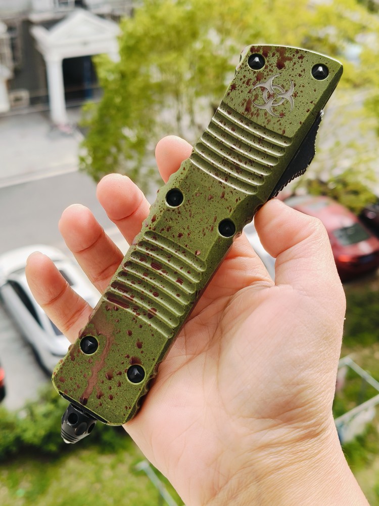 【寄售】Microtech Combat Troodon D/E Outbreak Standard Deep Engraved Signature Series 142-1OBDS 绿色 6800